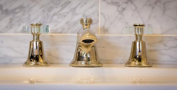 Faucets N' Fixtures