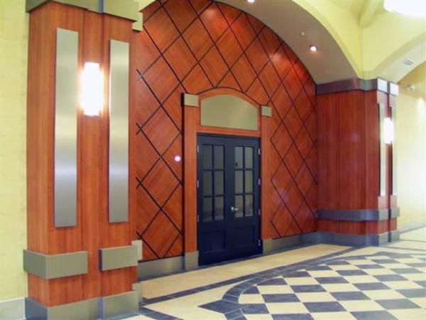 Custom Kitchens & Cabinets