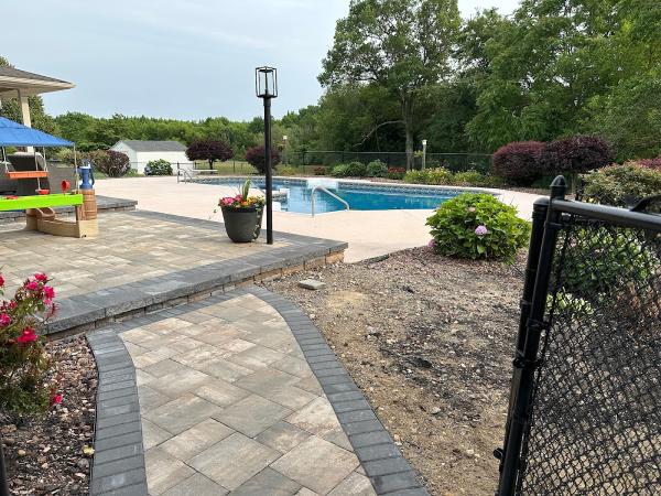 Eaise Design & Landscaping