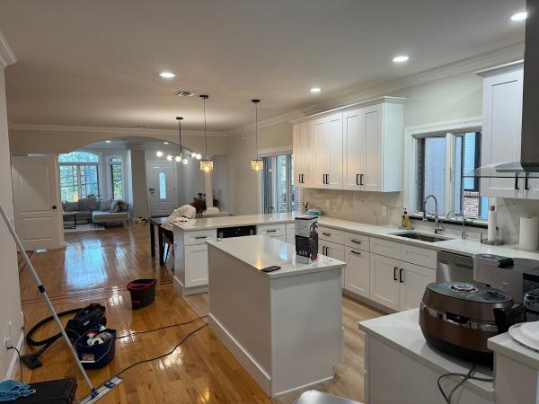 IFS Cleaning & Painting Services 버겐카운티 이사전후 청소 페인트 전문