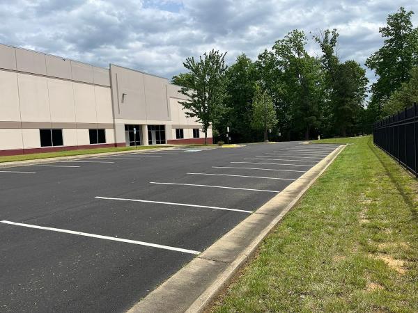 Hernandez Snow Removal and Landscaping Services