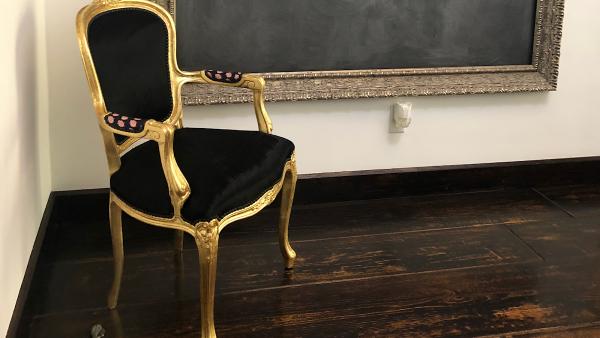 Mj's Custom Upholstery & Design