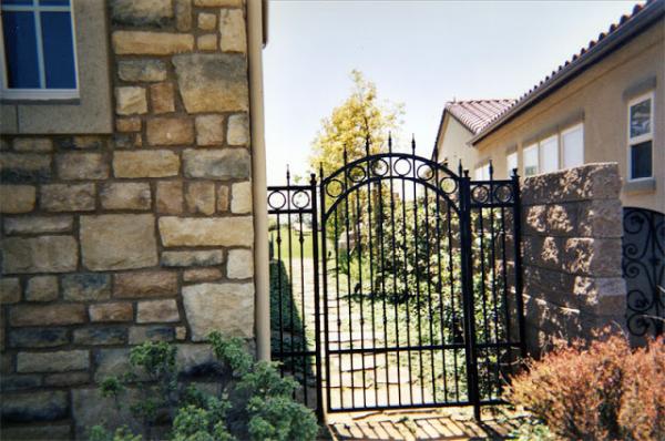 D Fence Builders