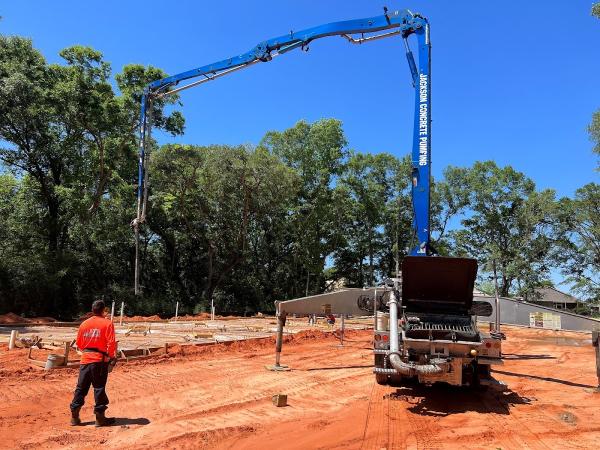 M & T Construction