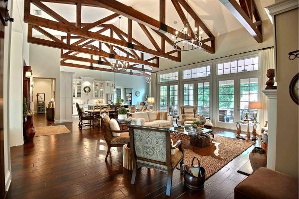 Tolaris Realty
