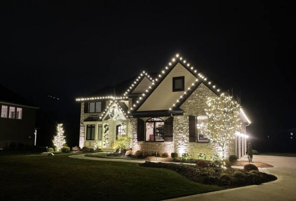The Dirty Finish & Get Lit Holiday Light Installers