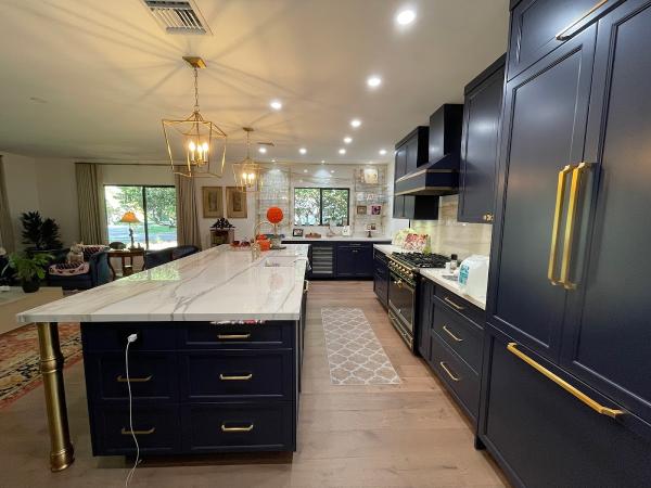 J & J Cabinets & Appliances