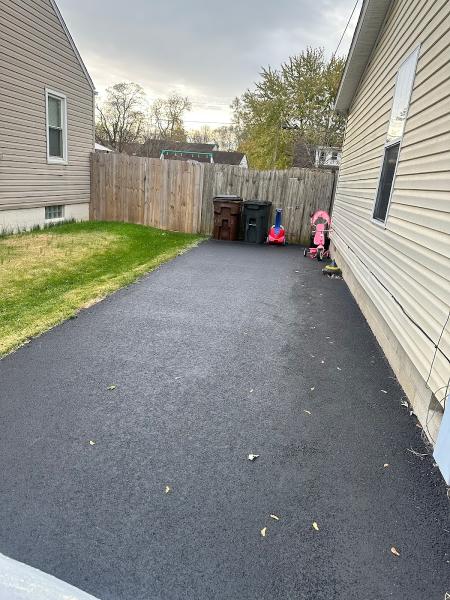 Meade's Paving & Seal Coating