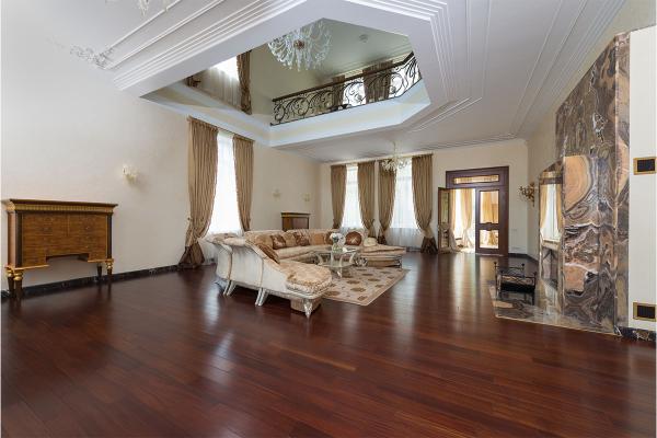 Kellett's Floors & Interiors
