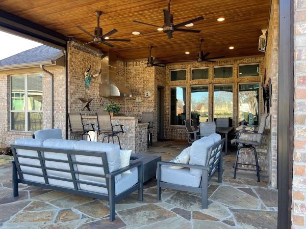 Hillman Outdoor Living
