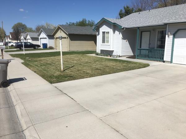 Hook Landscape Lawn Care Service