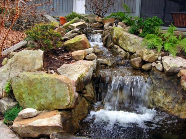 Moore's Landscaping‎