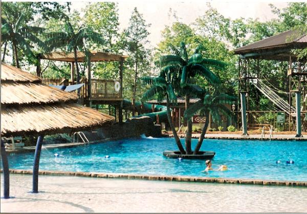 Indian Summer Pool AND SPA