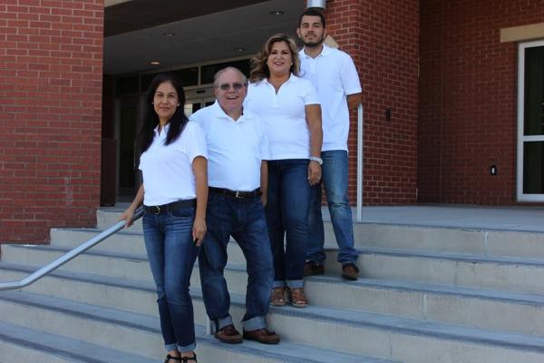 De La Garza Realty