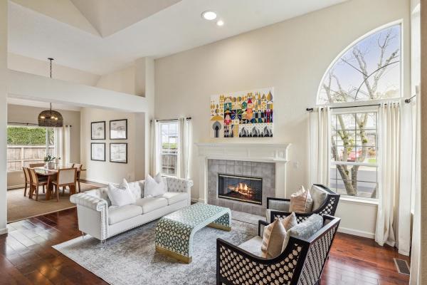 Christen Hamilton Realtor