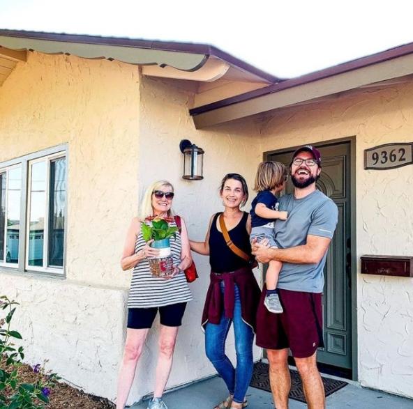 Porchlight Realty Brokered by Exp Realty