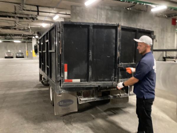 Compas Hauling
