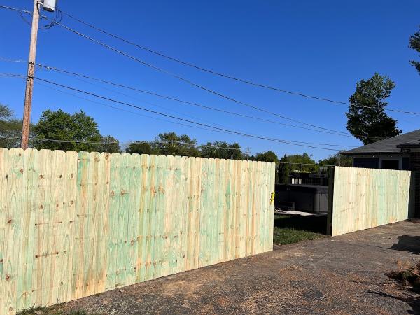 Sharkey Nails It Fence Co