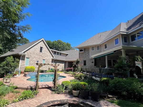 Rejuven8 Roofing and Restoration