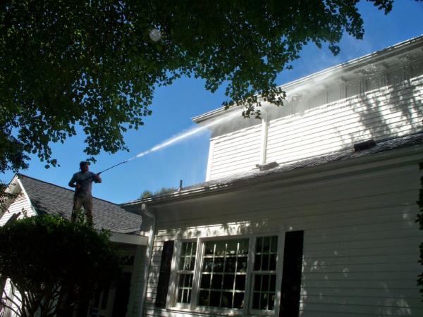 Tolley's Pressure Washing LLC