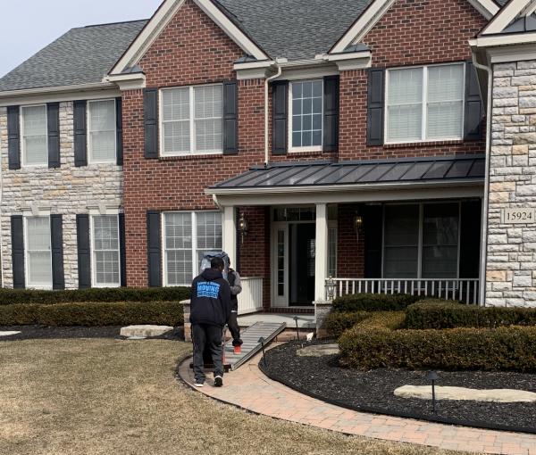 James and Shuan Moving Company LLC