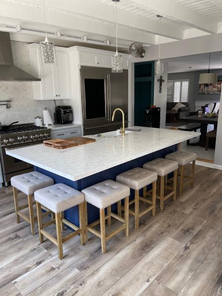 Escamilla Custom Cabinets & Doors