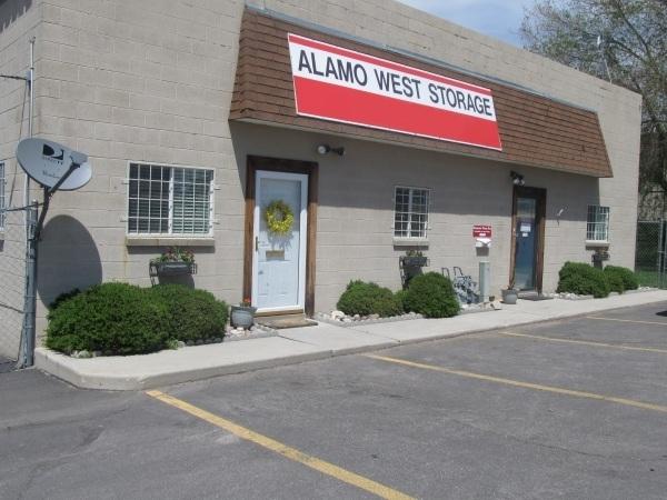 Alamo West Storage