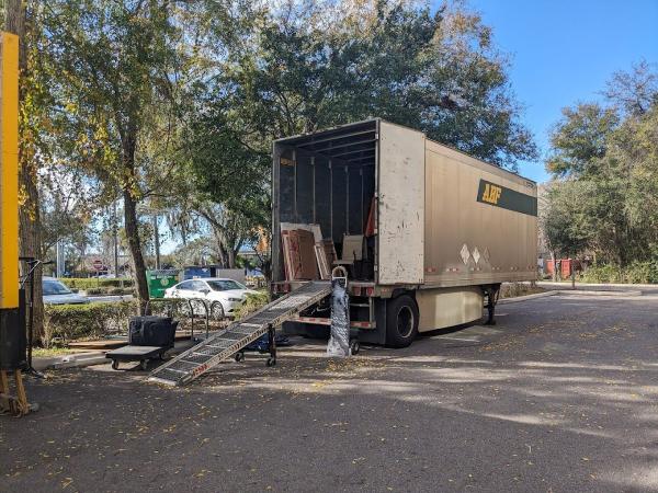 Woody & Sons Moving
