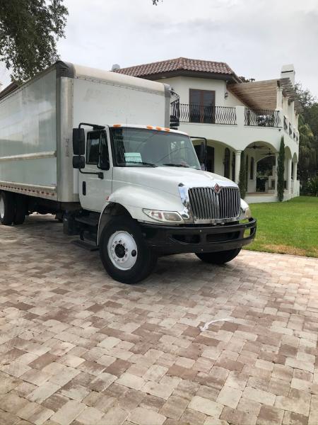 Woody & Sons Moving