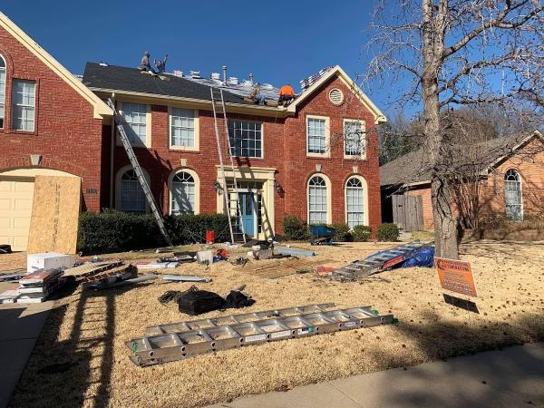 Maverick Roofing and Contracting
