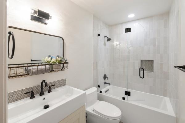 Creative Design & Build Inc