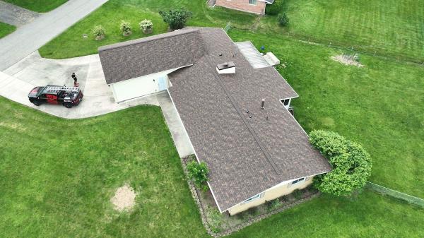 WIW Roofing