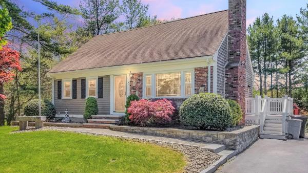 Steve Medeiros Realtor at Keller Williams Realty Dartmouth