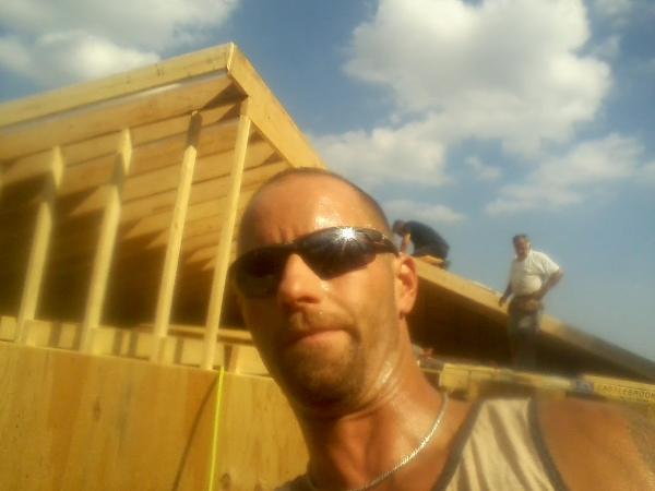 Show It Off Construction