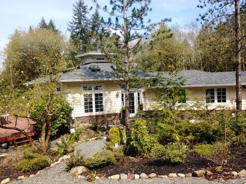Black Diamond Roofing INC