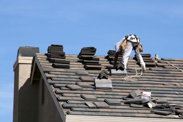 Peaks and Valley LLC Roofing