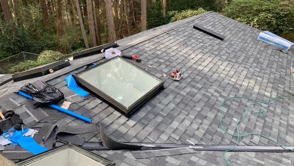 W Roofing & Decking