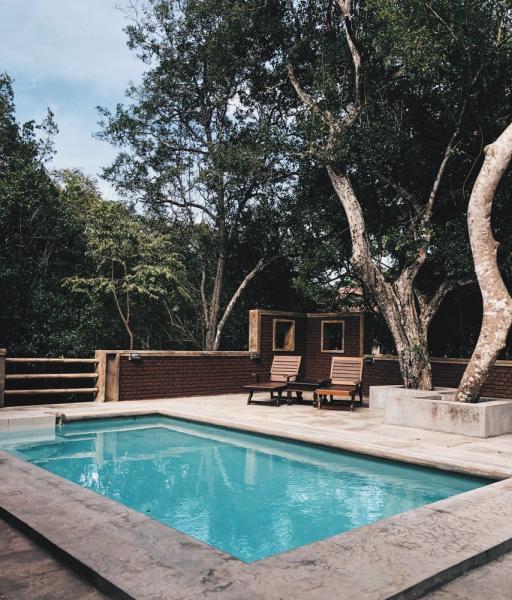 Blue Oasis Pool Maintenance & Renovations