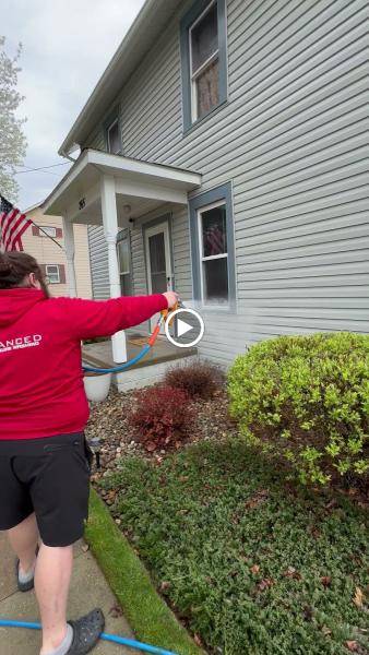 Advanced Pressure Washing LLC