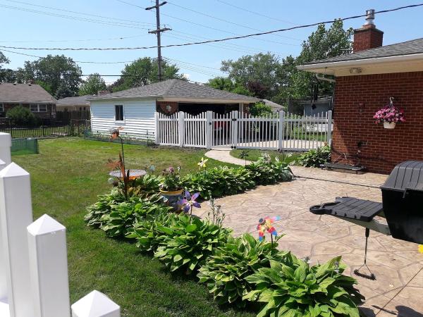T. Buell's Superior Fence