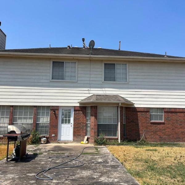 Universal Roofing & Restoration