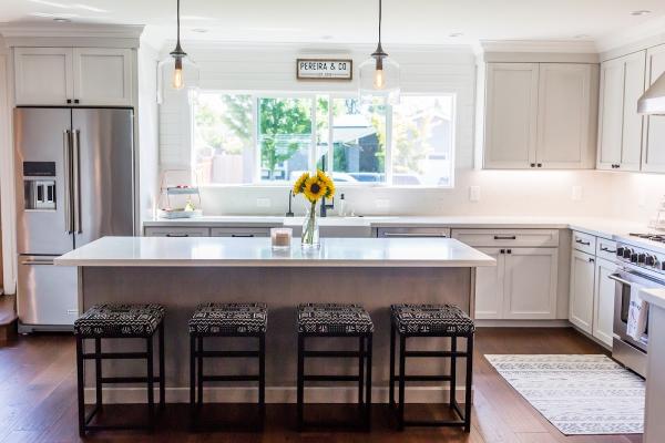 Larrabure Construction and Design