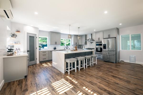 Classic Cabinets LLC