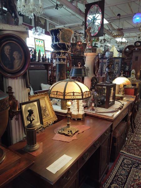 Daviddi Antiques