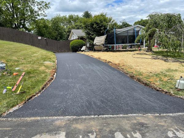 Eller Paving & Sealcoating LLC