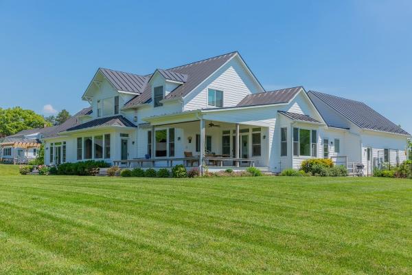 Peter Johnson Builders LLC