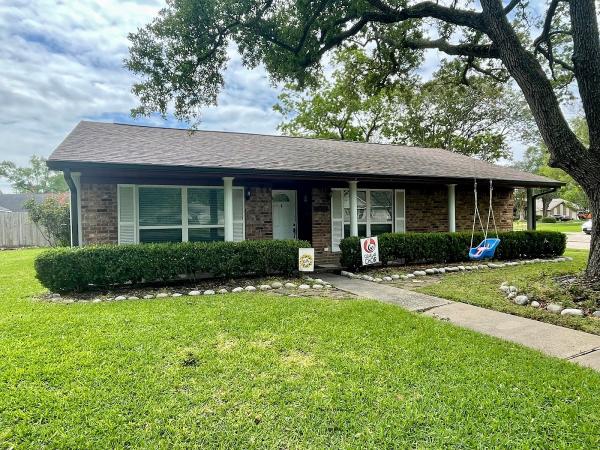 Bay Flats Roofing and Construction
