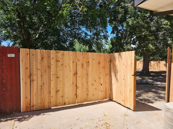 Henry's Treasure Valley Fence