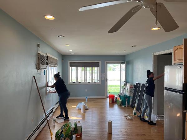Clean 'Em Up Cleaning Services