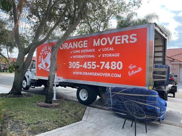 Orange Movers